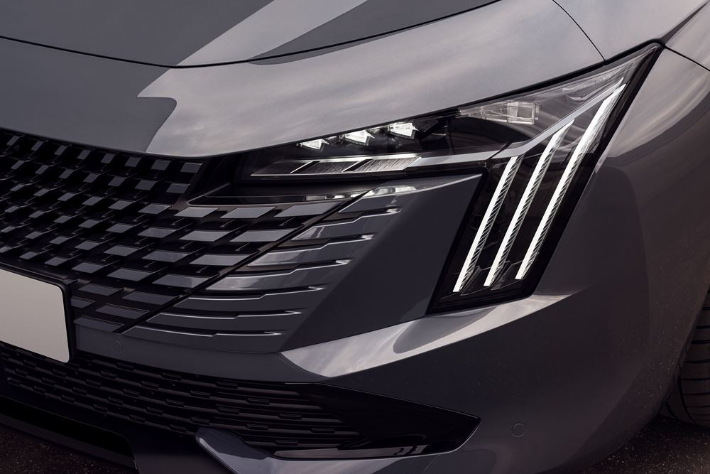 Le break Peugeot 508 SW restylé reçoit une face avant plus dynamique