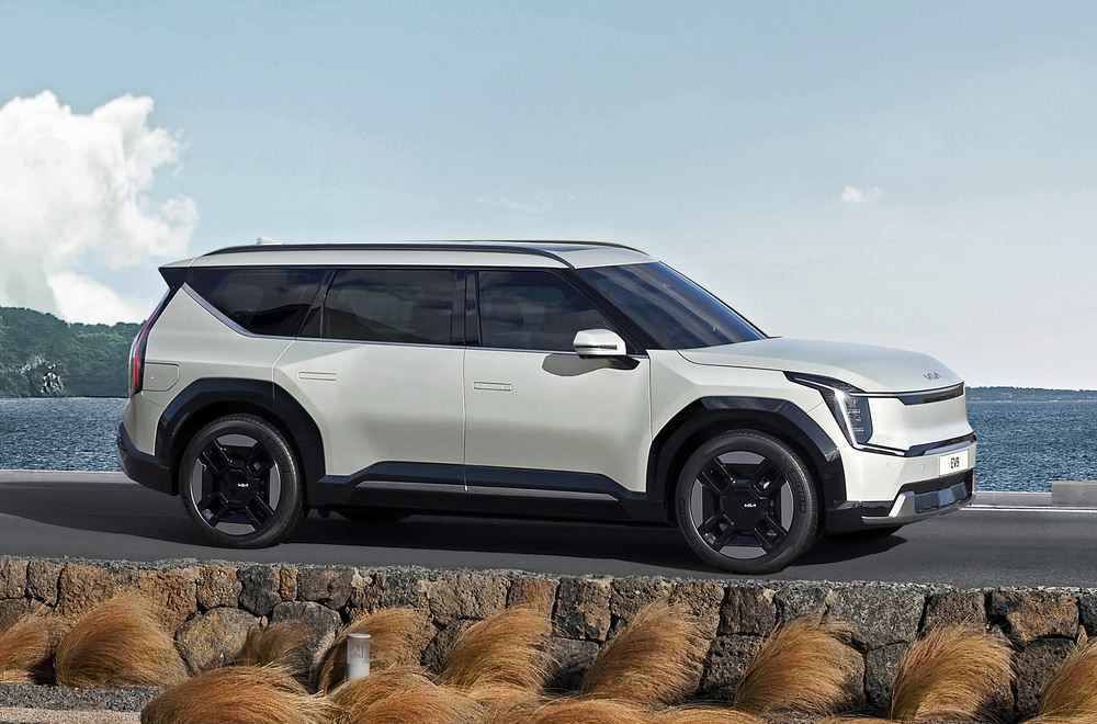 Le grand SUV électrique Kia EV9 affiche un design avant-gardiste