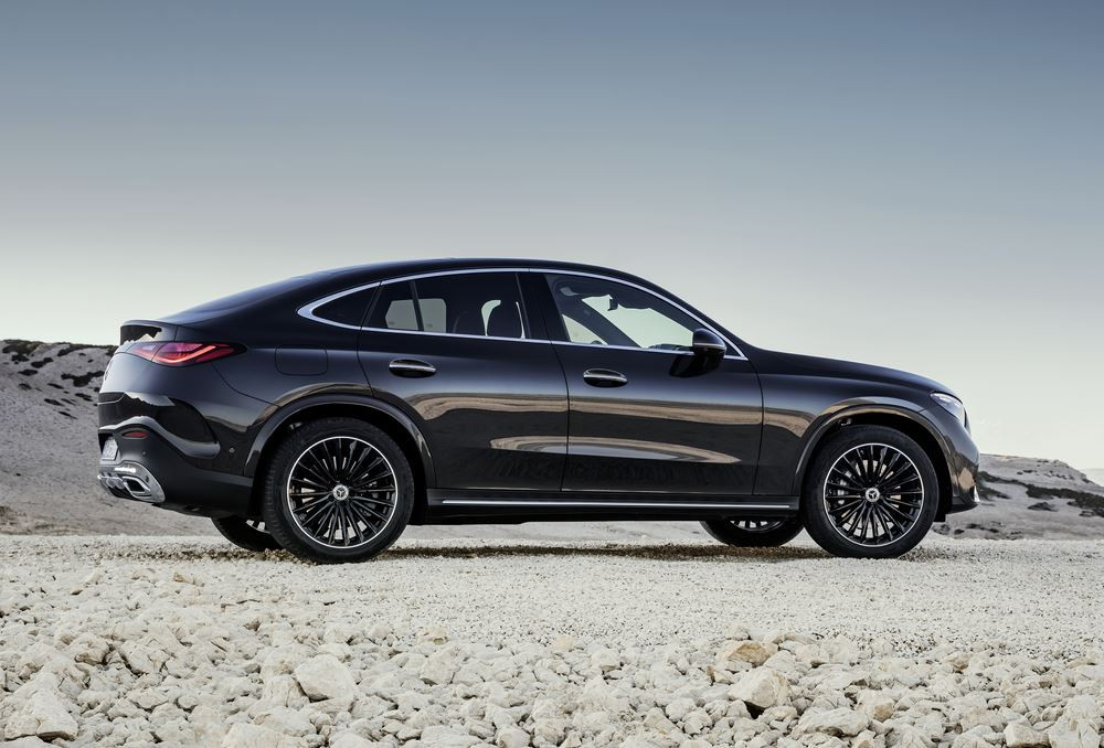 Le Mercedes GLC Coupé affiche une silhouette de coupé sportif