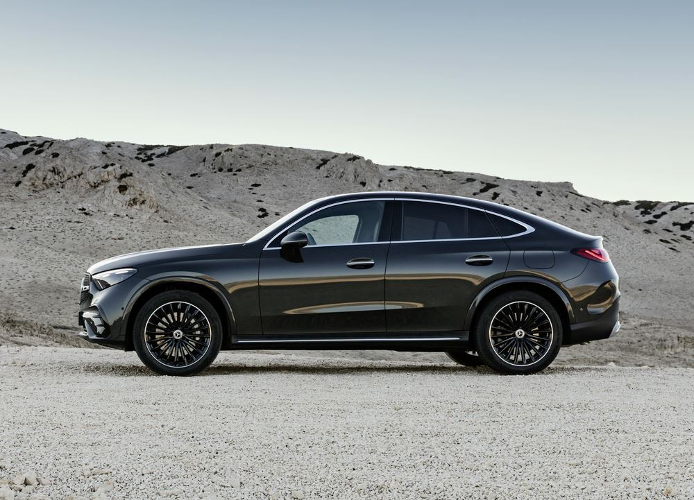 Le Mercedes GLC Coupé affiche une silhouette de coupé sportif