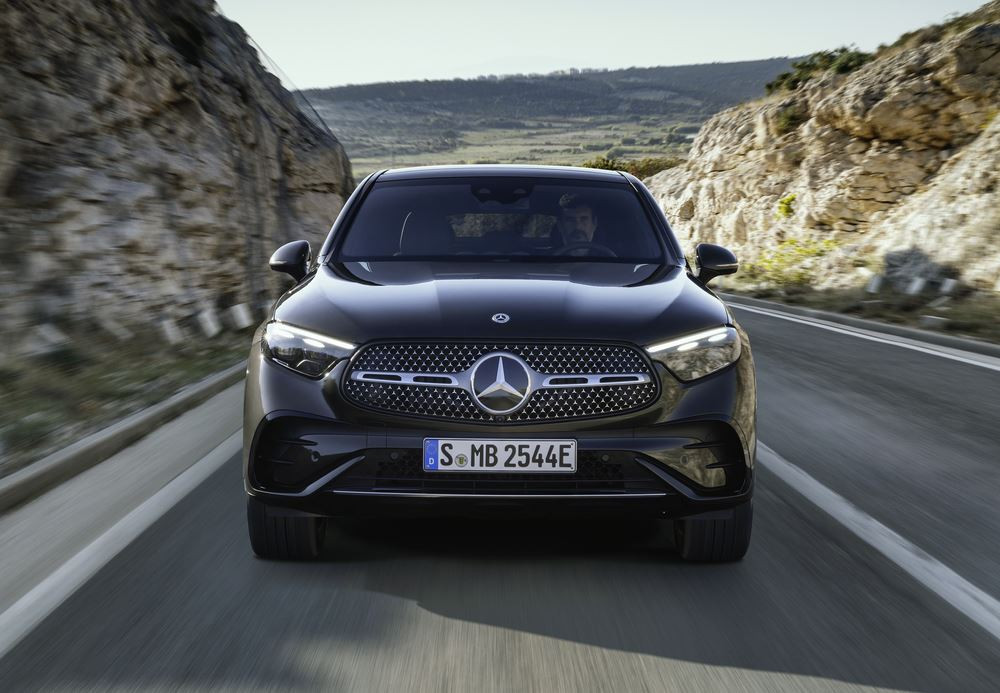 Le Mercedes GLC Coupé affiche une silhouette de coupé sportif