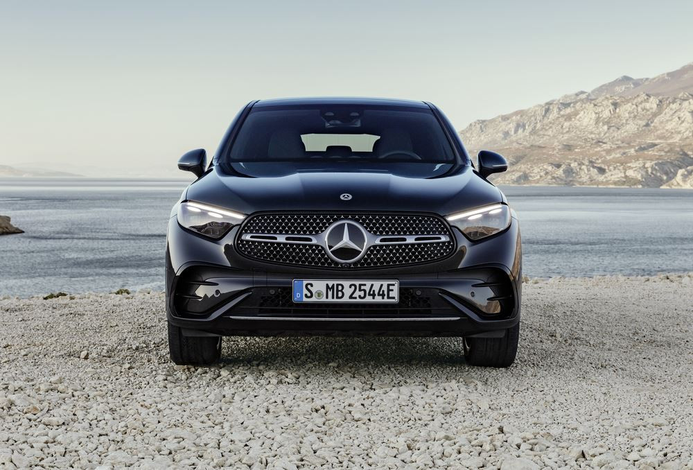 Le Mercedes GLC Coupé affiche une silhouette de coupé sportif