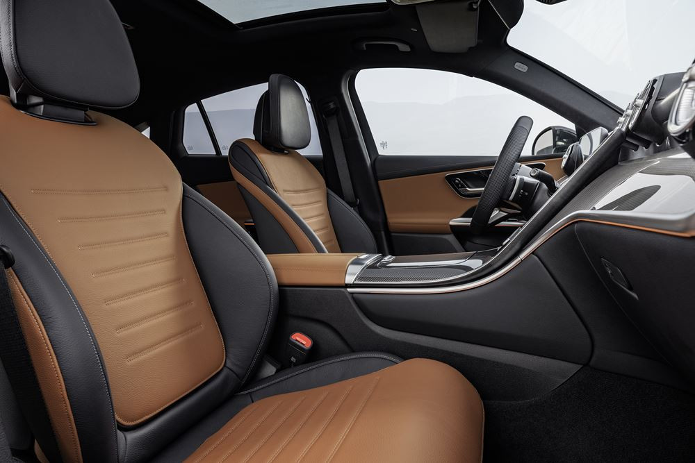 Le Mercedes GLC Coupé affiche une silhouette de coupé sportif