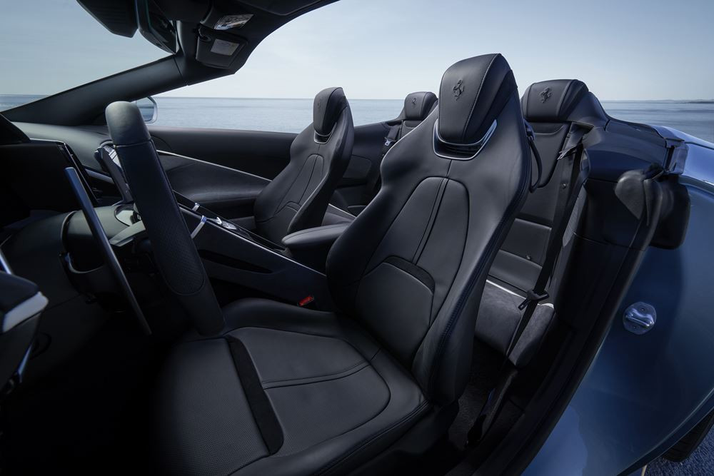 Ferrari Roma Spider: un spider 2 plus à moteur V8 turbo central avant de 620 ch