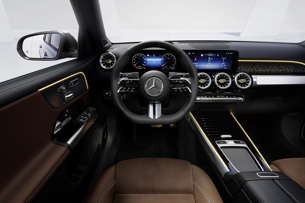 Le SUV compact rallongé Mercedes-Benz GLB s'offre une mise à jour