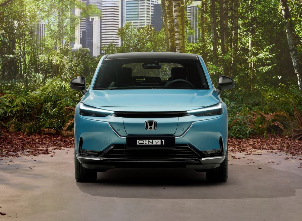 Le SUV compact électrique Honda e:Ny1 affiche une autonomie de 412 km
