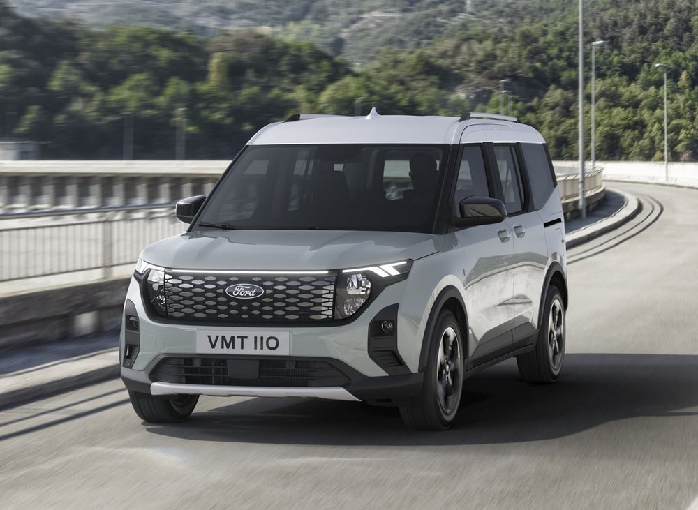Le Ford E-Tourneo Courier électrique adopte une allure caractéristique de SUV