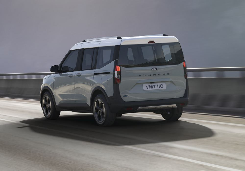 Le Ford E-Tourneo Courier électrique adopte une allure caractéristique de SUV