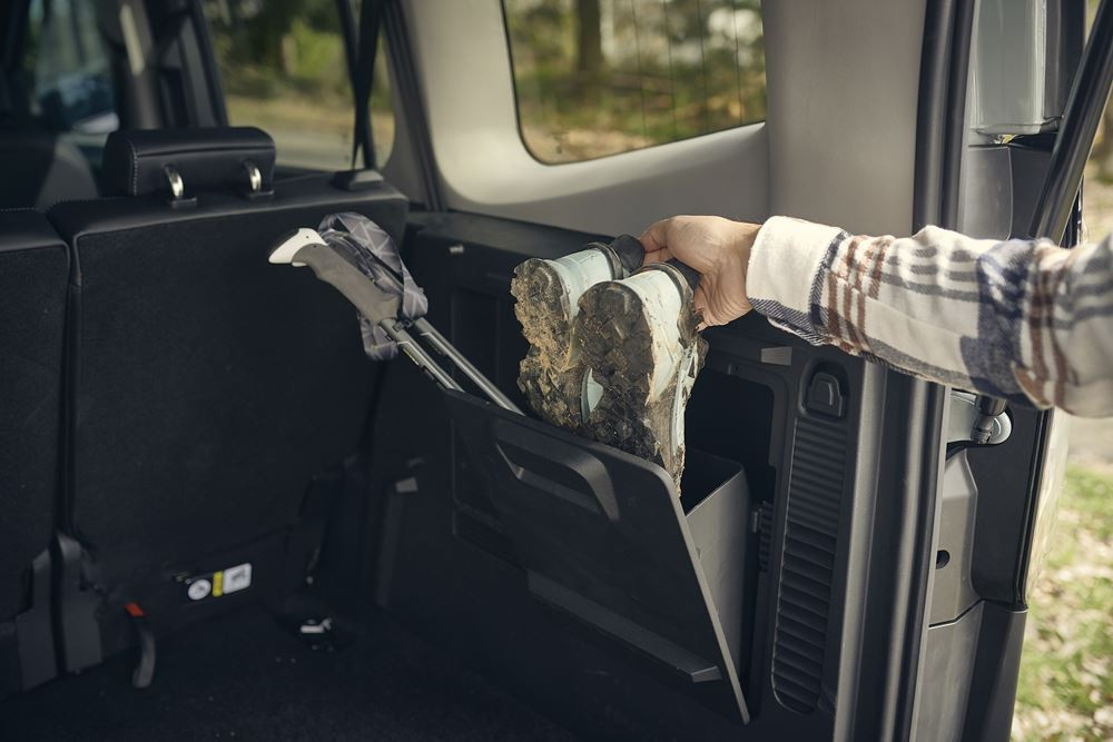 Le Ford E-Tourneo Courier électrique adopte une allure caractéristique de SUV