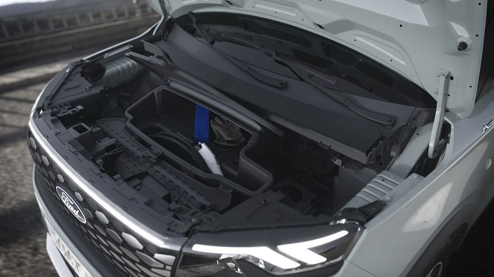 Le Ford E-Tourneo Courier électrique adopte une allure caractéristique de SUV