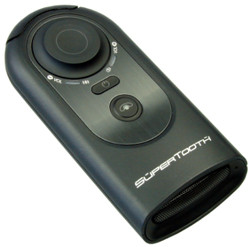 Un kit mains-libres Bluetooth SuperTooth HD-Voice équipé de fonctions vocales
