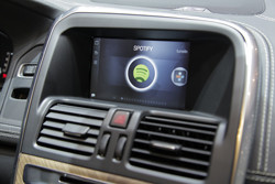 Le Volvo Sensus Connected Touch propose une connexion Spotify à commande vocale embarquée