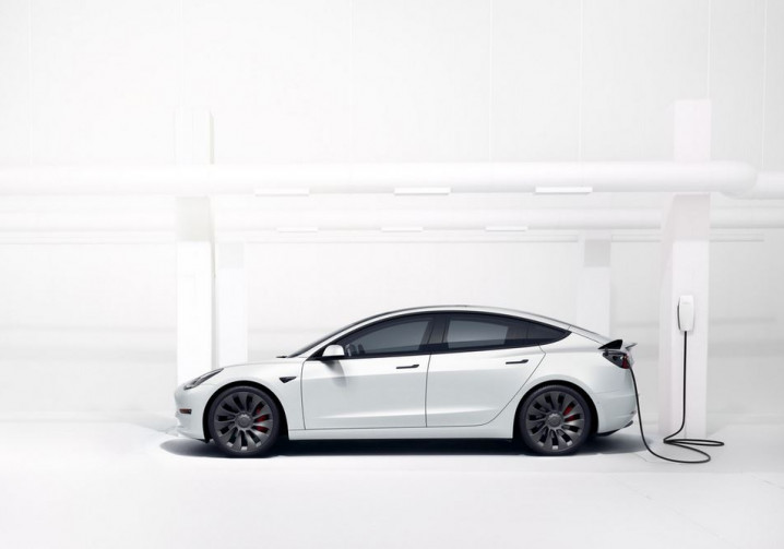 La Tesla Model 3 en tête de l’étude J.D. Power 2022 des véhicules électriques de marques premium