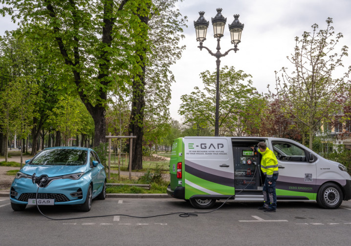 Un service de recharge rapide mobile dans les zones urbaines