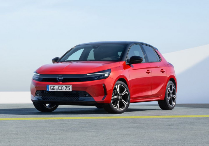 L'Opel Corsa adopte la face avant caractéristique Vizor de la marque