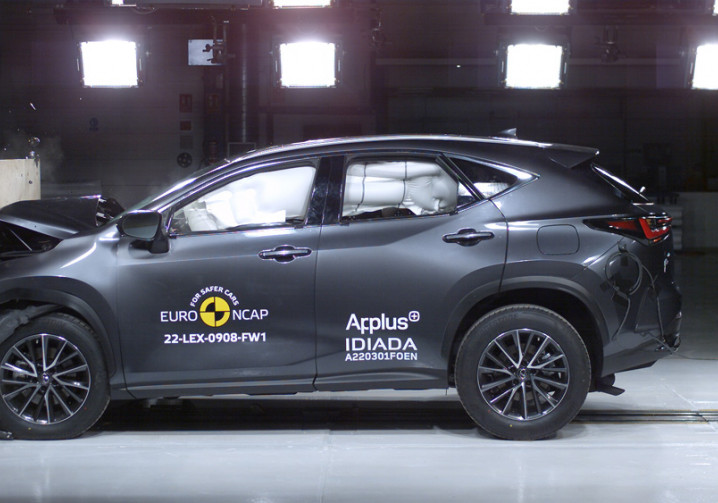 Le Lexus NX obtient cinq étoiles aux crash-tests Euro NCAP