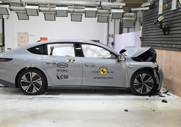 La grande berline électrique Nio ET 7 obtient cinq étoiles aux crash-tests Euro NCAP 2022