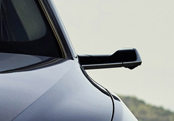 Les rétroviseurs virtuels de l'Audi e-tron Sportback contiennent des caméras