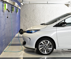 Préparer la voiture électrique pour un stationnement prolongé
