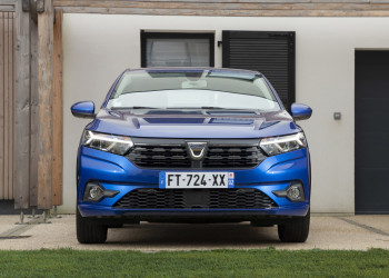 Le constructeur roumain Dacia remporte la palme de la fidélité en 2022