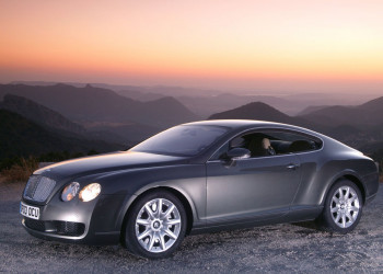 Le coupé quatre places Bentley Continental GT célèbre ses 20 ans