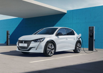 La Peugeot e-208 électrique reçoit une nouvelle technologie électrique