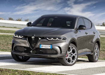 Le SUV Alfa Romeo Tonale Hybride Rechargeable Q4 fournit une puissance totale de 280 ch