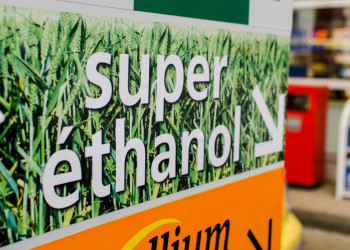 34 881 voitures compatibles d’origine avec le Superéthanol-E85 vendues en 2022