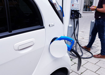 Simplifier les usages pour démocratiser la mobilité électrique