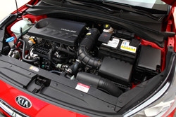 Le moteur essence turbo Kia 1.4 litre T-GDi développe 140 ch
