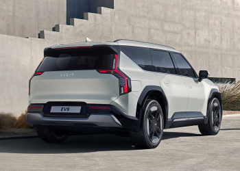 Le grand SUV électrique Kia EV9 affiche un design avant-gardiste