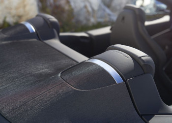 Ferrari Roma Spider: un spider 2 plus à moteur V8 turbo central avant de 620 ch