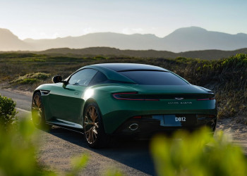 L'Aston Martin DB12 embarque un moteur V8 4.0 litres Twin-Turbo de 680 ch