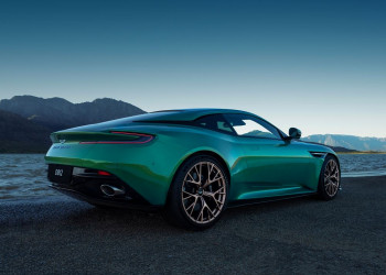 L'Aston Martin DB12 embarque un moteur V8 4.0 litres Twin-Turbo de 680 ch