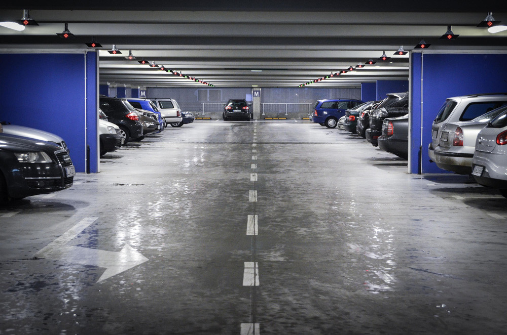 Bénéficier de tarifs de stationnement plus avantageux dans les parkings d'aéroports