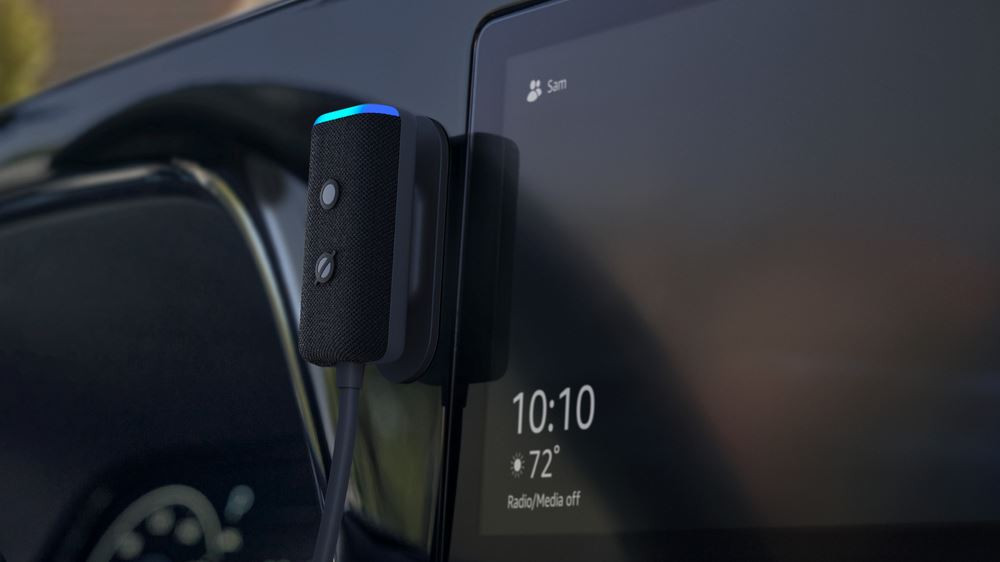 Echo Auto active les fonctions mains libres pour les véhicules sans assistant vocal intégré
