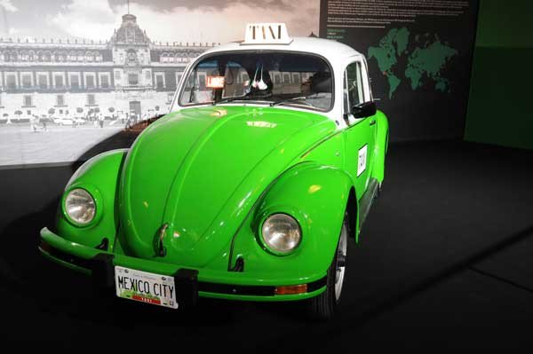 Retrouvez en images « Les Taxis du Monde » du Mondial de l’Automobile de Paris