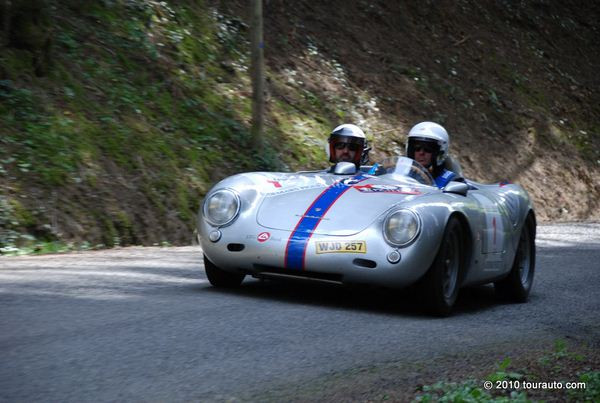 Découvrez les voitures de collection du 19ème Tour Auto