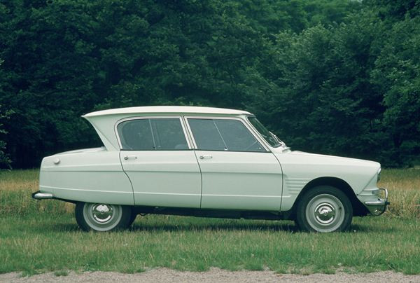 La Citroën Ami 6 célèbre ses 50 ans