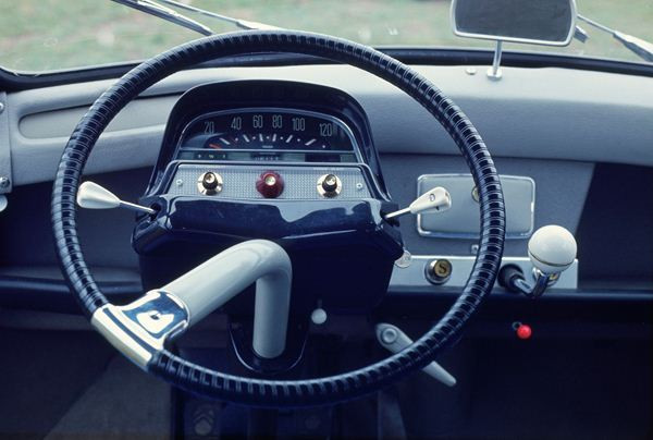 La Citroën Ami 6 célèbre ses 50 ans