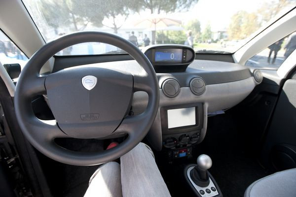 La voiture électrique en libre-service en test à Paris