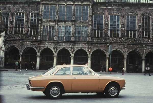 L’Alfa Romeo Giulia fête ses 50 ans