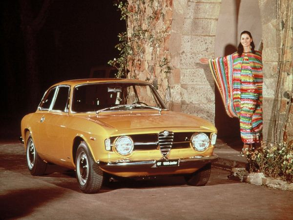 L’Alfa Romeo Giulia fête ses 50 ans