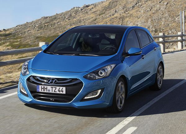 L'une de ces huit voitures sera élue « Voiture de l’Année 2013 »