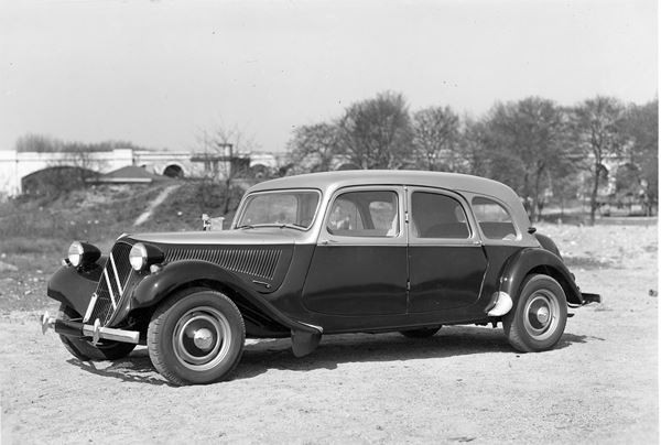 Citroën célèbre les 80 ans de sa Traction Avant