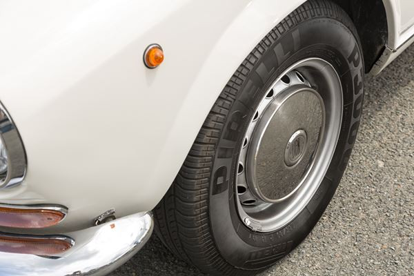 Le Fiat 124 Spider fête ses cinquante ans