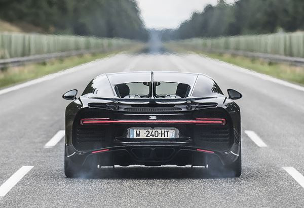 0-400-0 km/h en 42 secondes : la Bugatti Chiron établit un record du monde