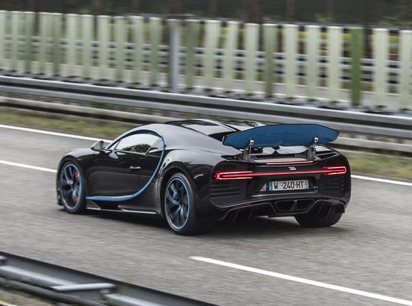0-400-0 km/h en 42 secondes : la Bugatti Chiron établit un record du monde
