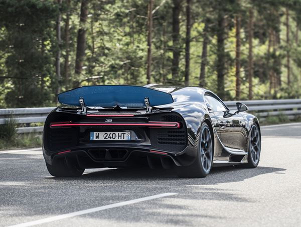 0-400-0 km/h en 42 secondes : la Bugatti Chiron établit un record du monde