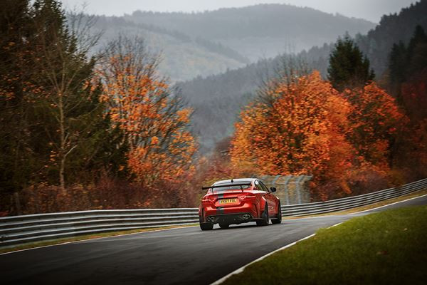 La Jaguar XE SV Project 8 boucle la Nordschleife du Nürburgring en 7 min et 21,2 sec